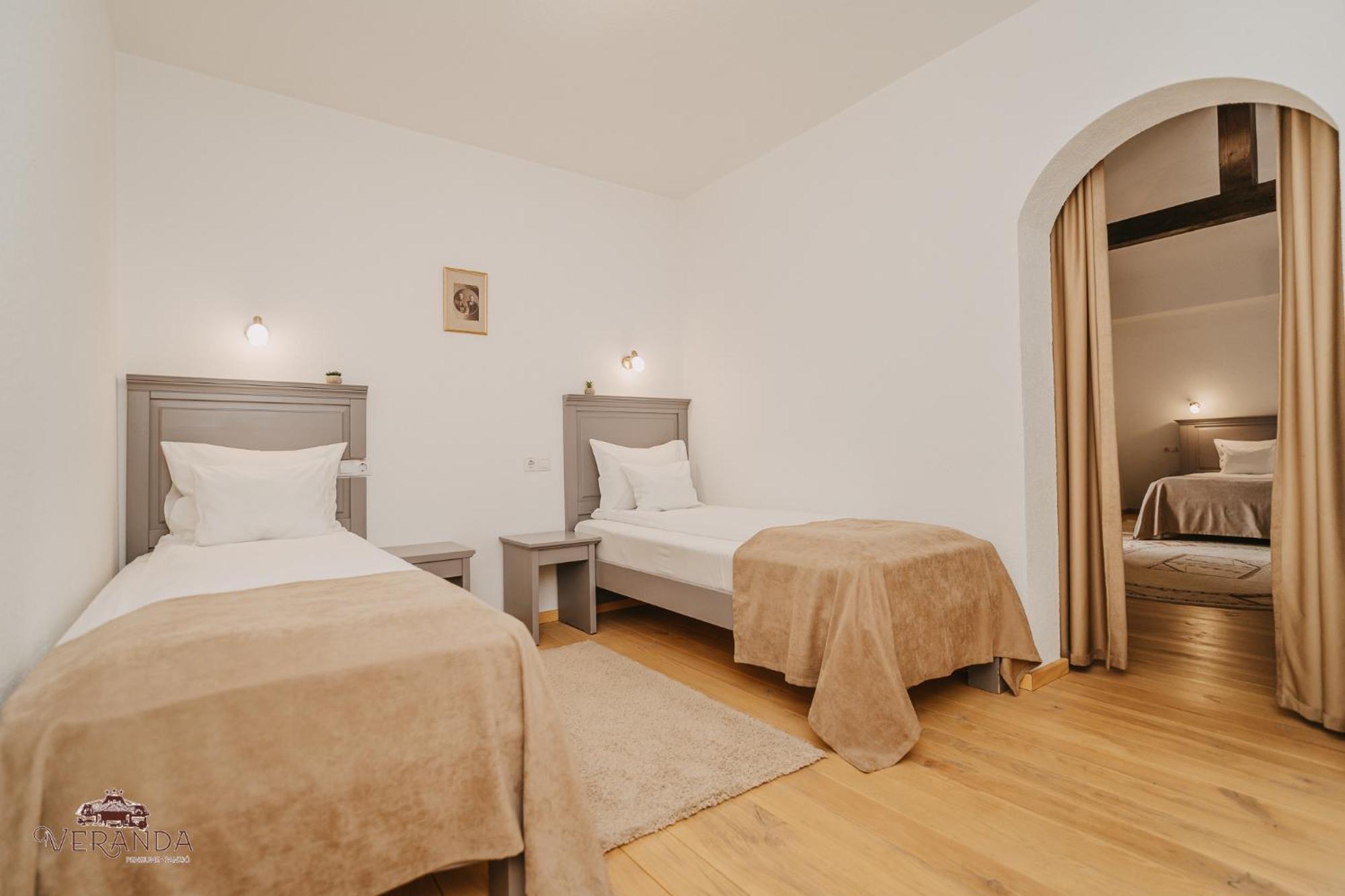 Veranda Panzio Remetea  Esterno foto
